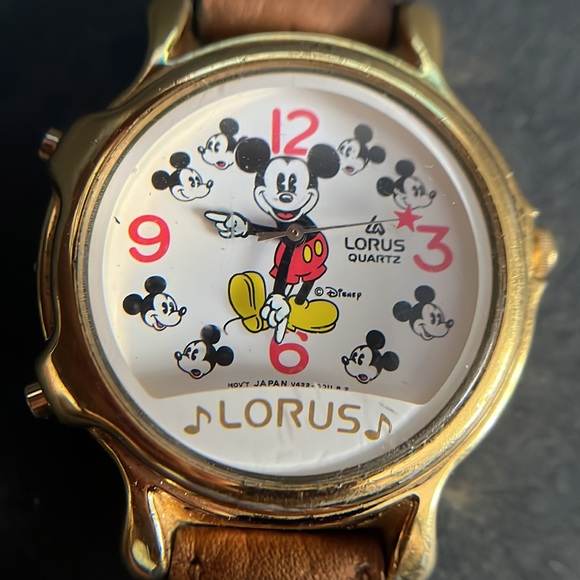Vintage Lorus Disney Mickey Animated Musical Watch By Seiko V422-0